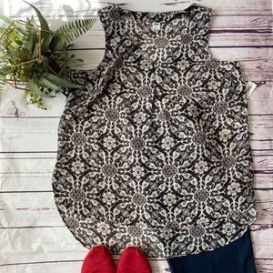 Old Navy Women’s V-Neck Popover Tank Size M